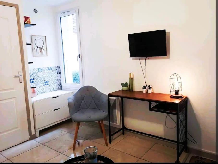 Le Studio Charmant A 20Min De Paris Вилен-сюр-Сена Экстерьер фото